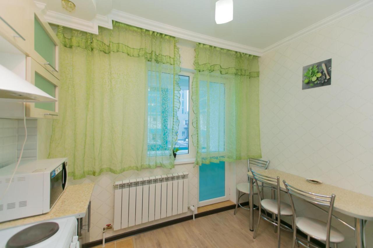 Cozy Apartment On Sarayshyq Street 5E Astana Exterior photo
