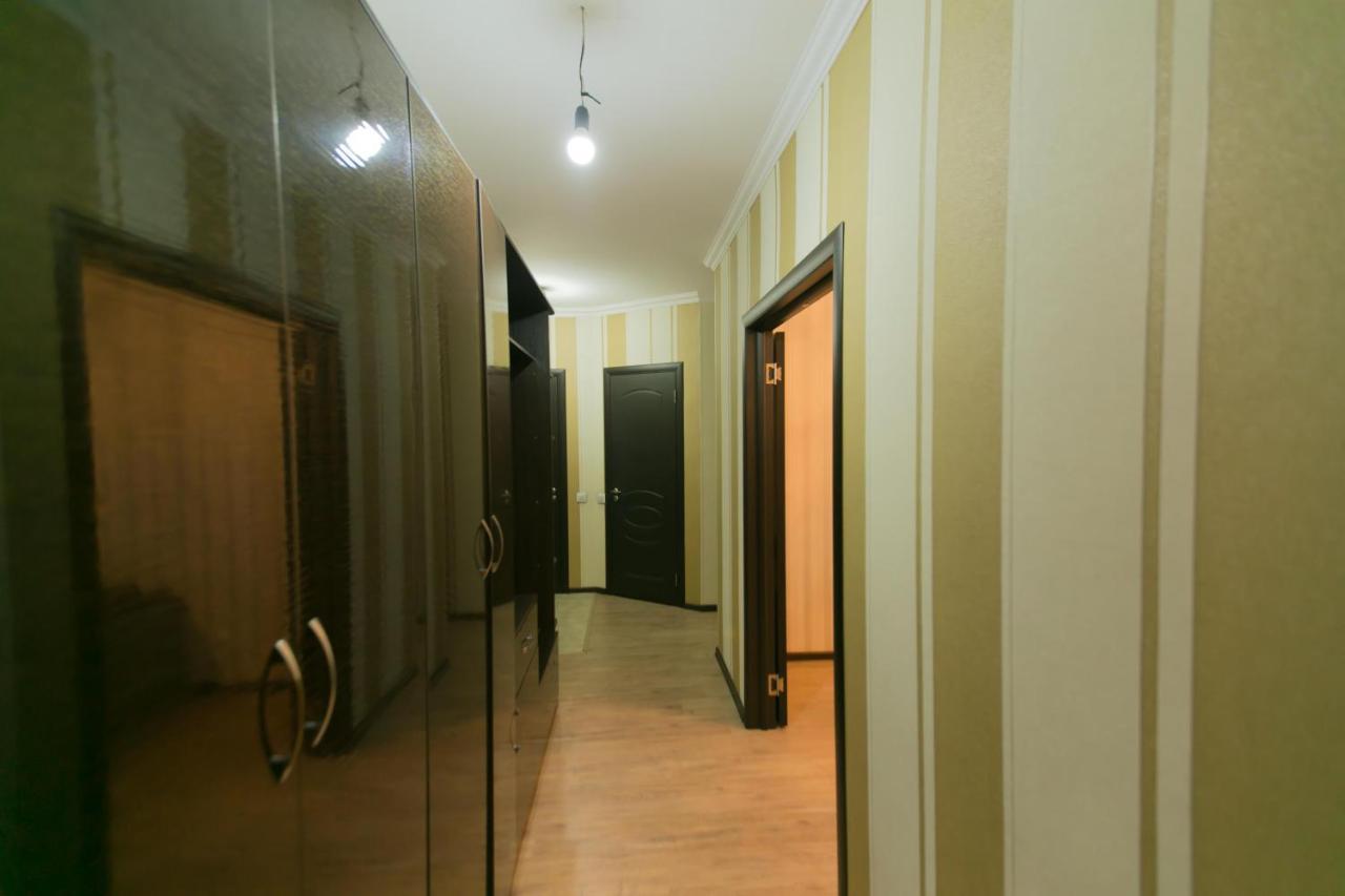 Cozy Apartment On Sarayshyq Street 5E Astana Exterior photo
